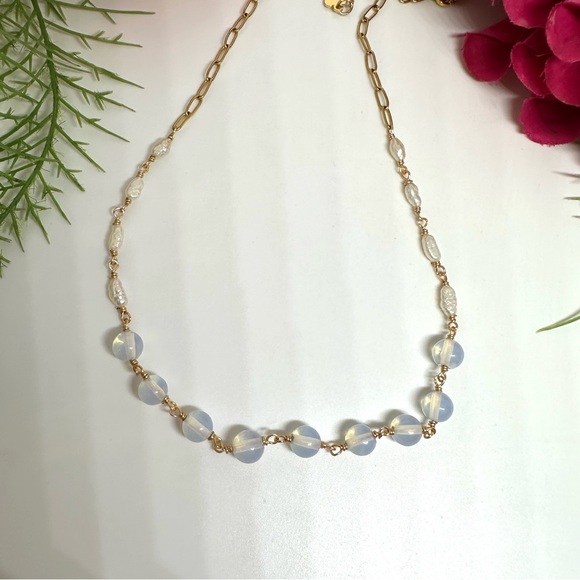 NEW⚜️Opalite & Freshwater Pearl Beaded Necklace - Picture 6 of 7